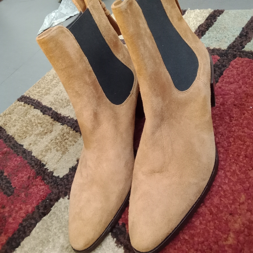 Frame Le Lexington Suede Chelsea boots